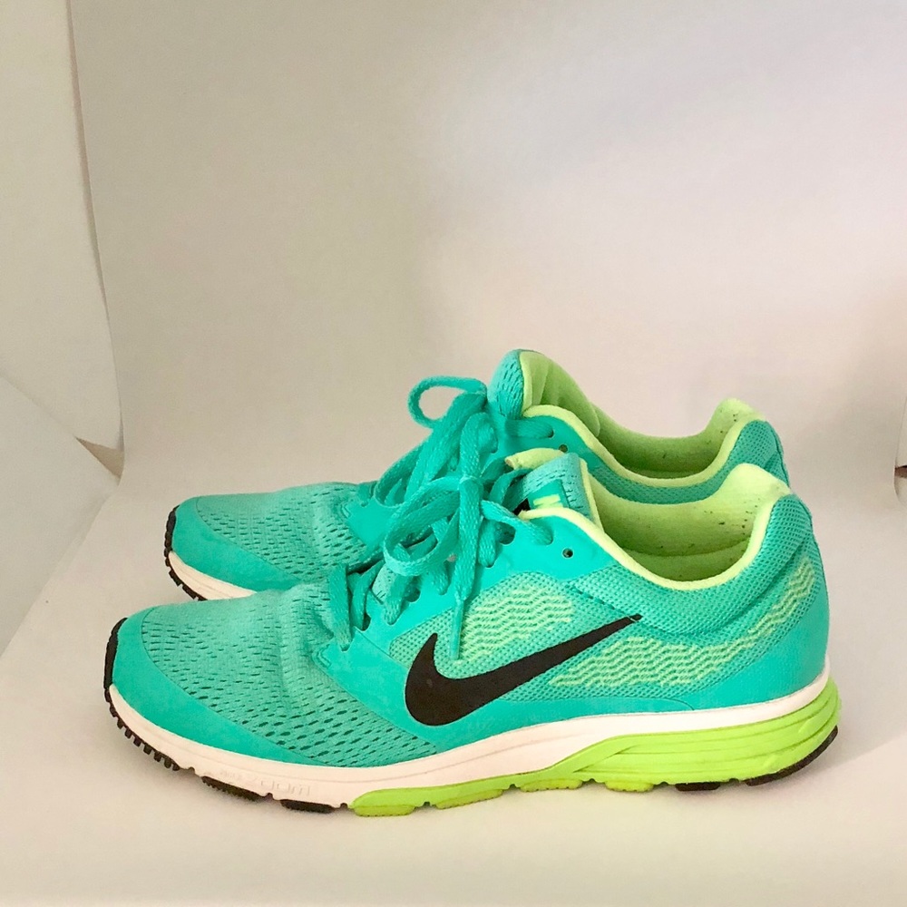 Nike Zoomfly 2 Running Sneakers